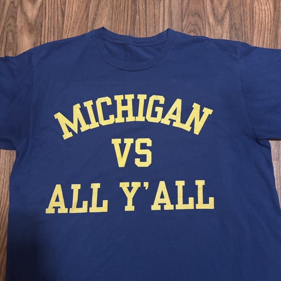 Michigan VS All Y’ all *Mens Tee * Size Large. - Picture 7 of 7